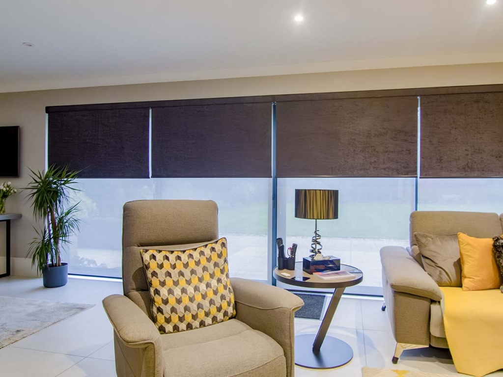 Roller sliding door blinds